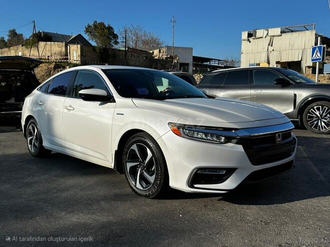 Honda Insight-3