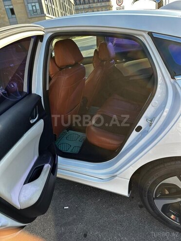 Honda Insight-9