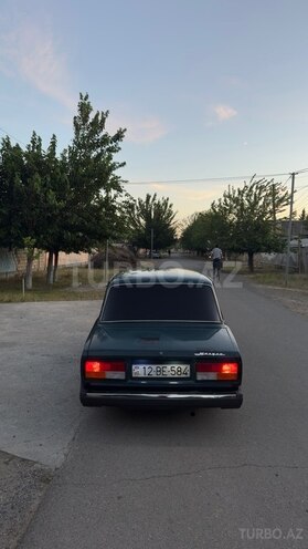 LADA (VAZ) 2107-2
