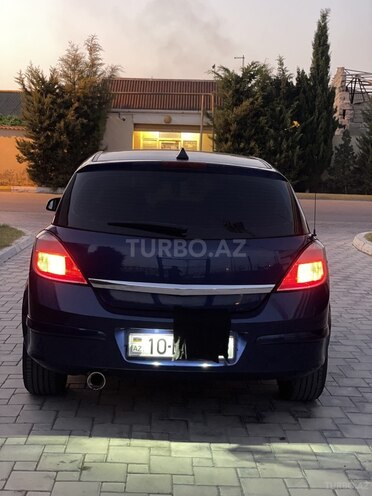 Opel Astra-2