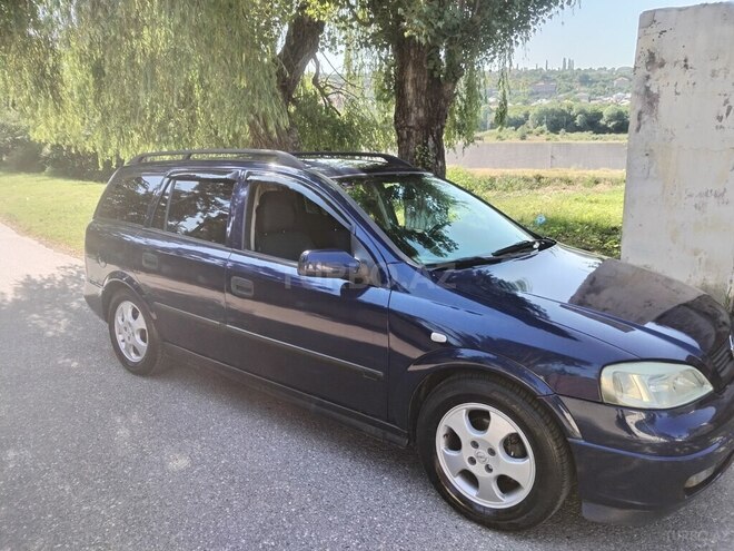 Opel Astra-10