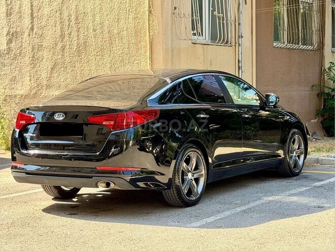 Kia Optima-4