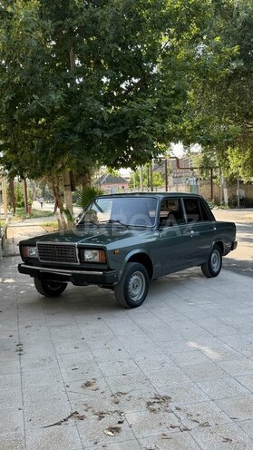 LADA (VAZ) 2107-1