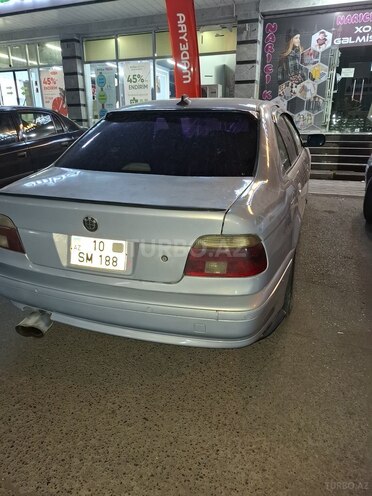 BMW 528-6