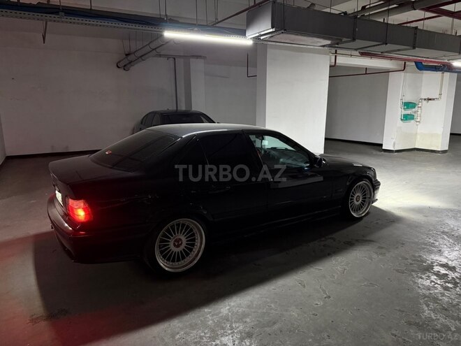 BMW 320-10