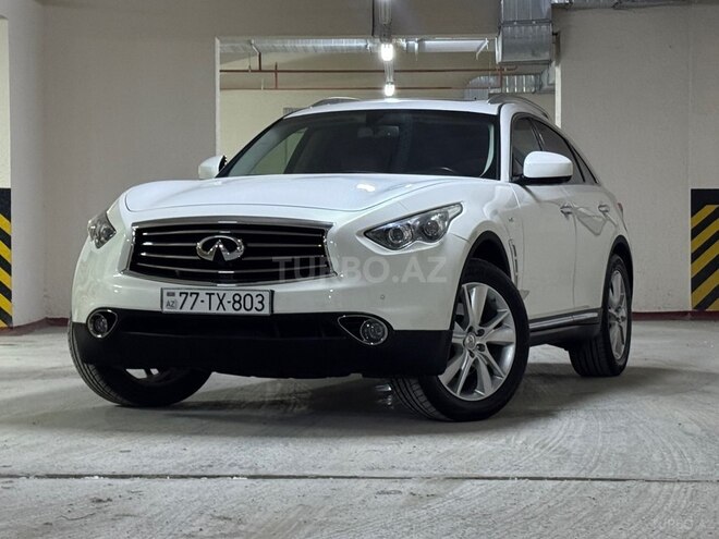 Infiniti FX37-1