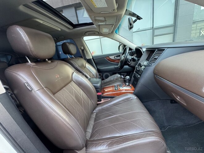 Infiniti FX37-11