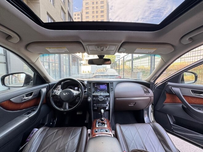 Infiniti FX37-9