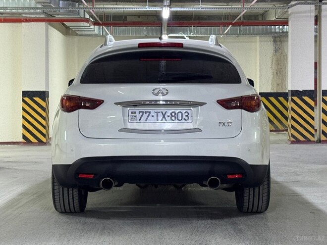 Infiniti FX37-6