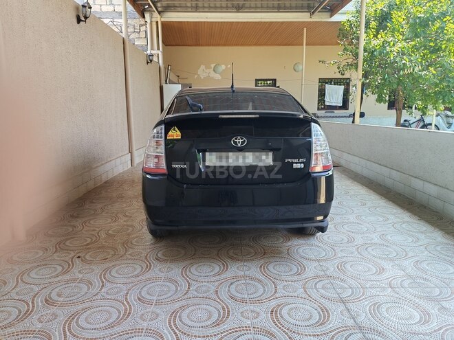 Toyota Prius-7