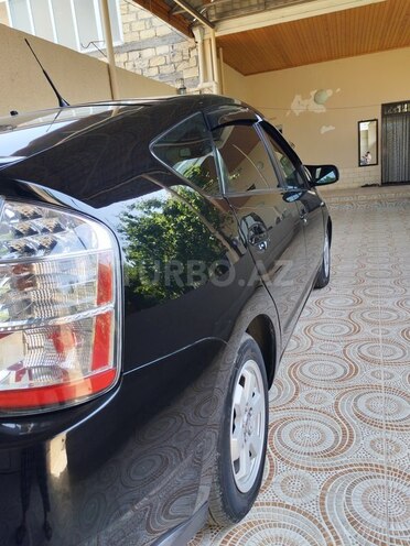 Toyota Prius-5