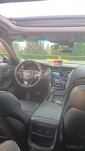 Cadillac CTS-6