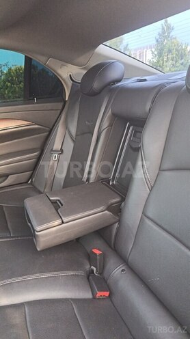 Cadillac CTS-7