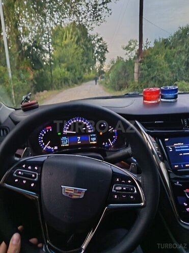 Cadillac CTS-17