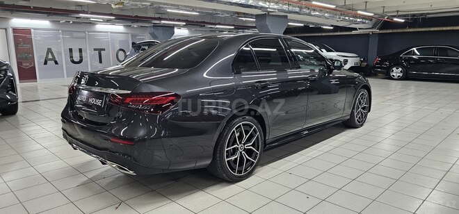 Mercedes E 300 e-6