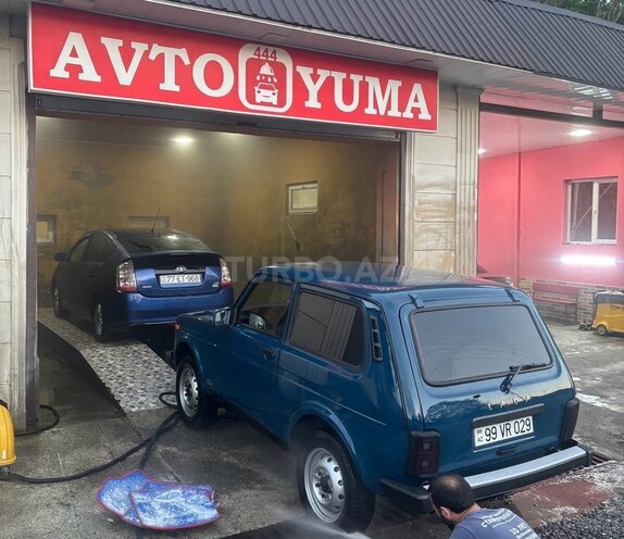LADA (VAZ) Niva-9