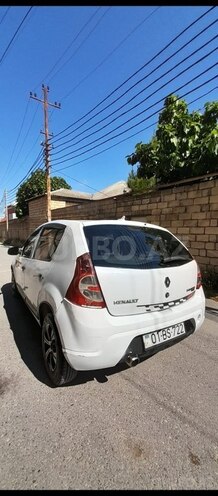 Renault Sandero-3