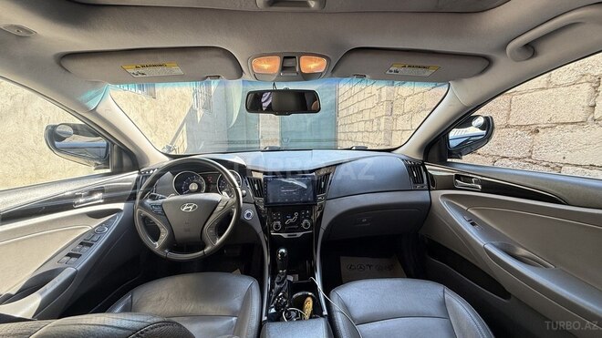 Hyundai Sonata-9