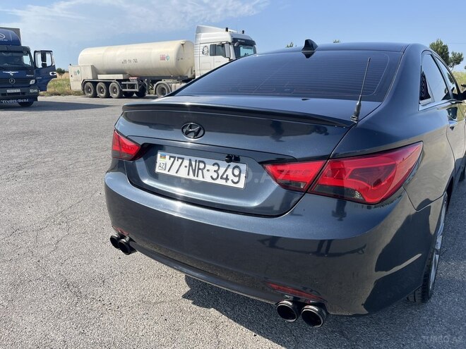 Hyundai Sonata-4