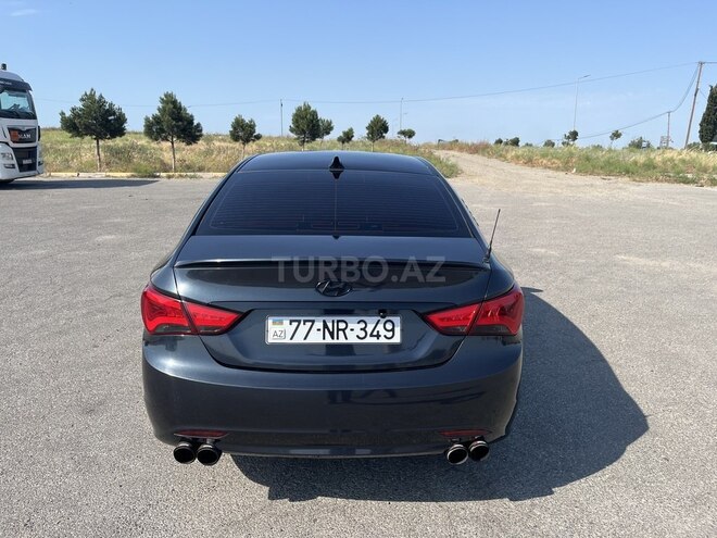 Hyundai Sonata-2
