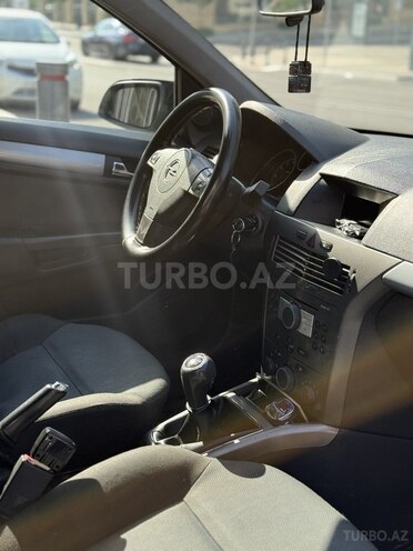 Opel Astra-8