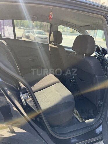 Opel Astra-10
