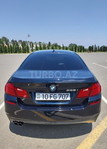 BMW 528-2