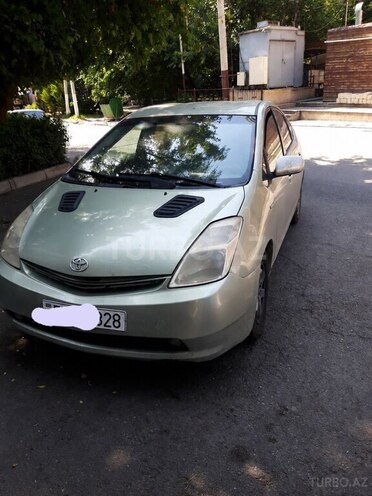 Toyota Prius-1