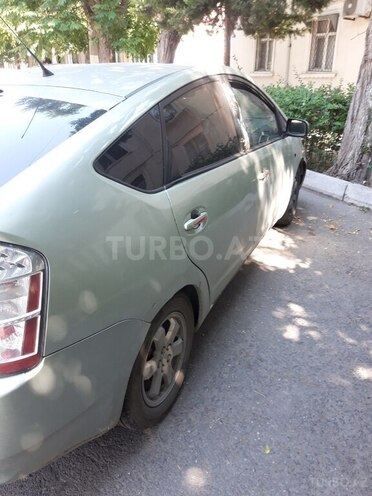 Toyota Prius-6