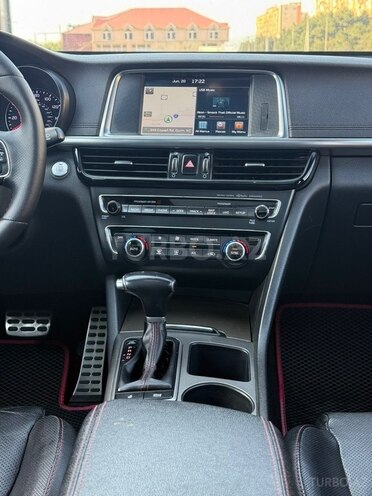 Kia Optima-4
