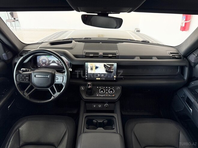 Land Rover Defender-10
