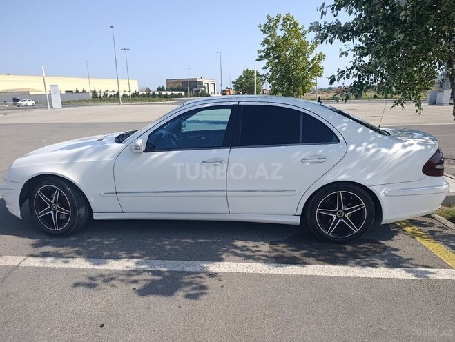 Mercedes E 220-4