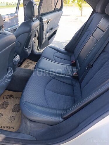 Mercedes E 220-8