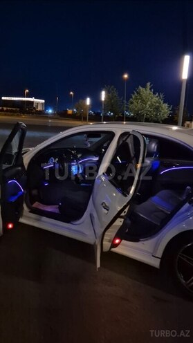 Mercedes E 220-6