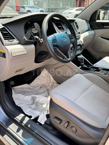 Hyundai Tucson-11