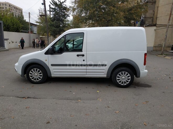 Ford Transit Connect-5