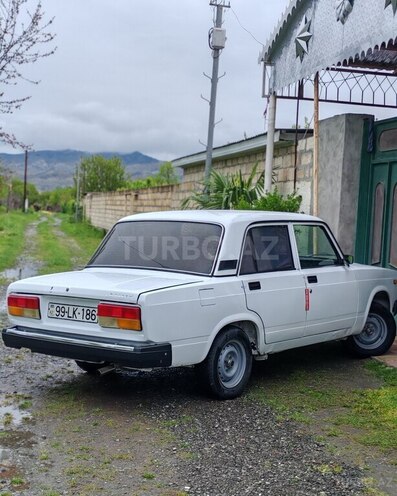 LADA (VAZ) 2107-2