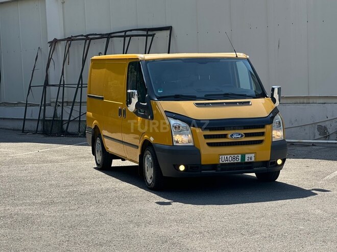 Ford Transit-2