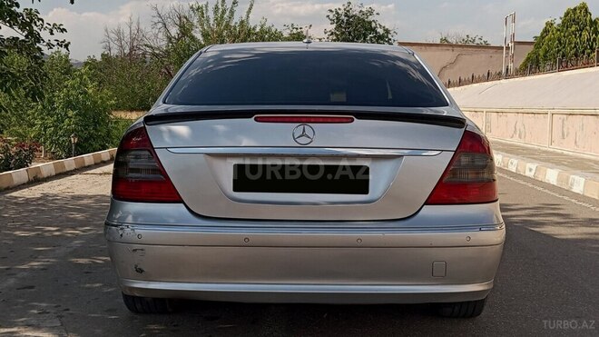Mercedes E 220-3