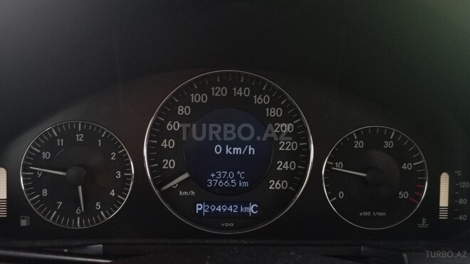 Mercedes E 220-7