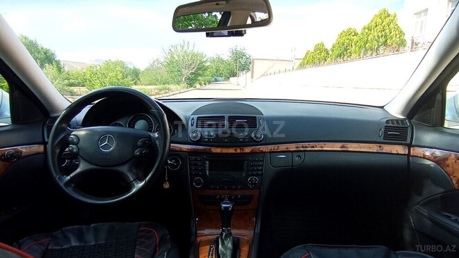 Mercedes E 220-6