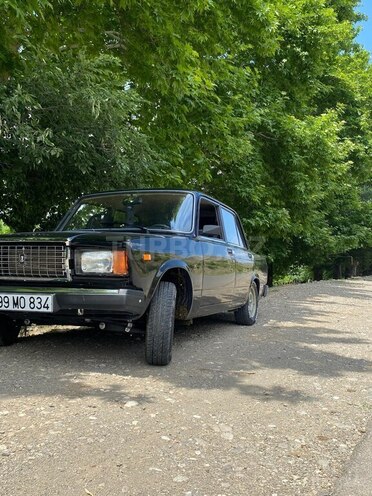 LADA (VAZ) 2107-1
