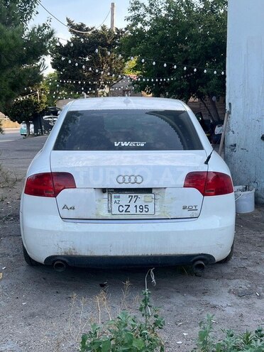 Audi A4-3