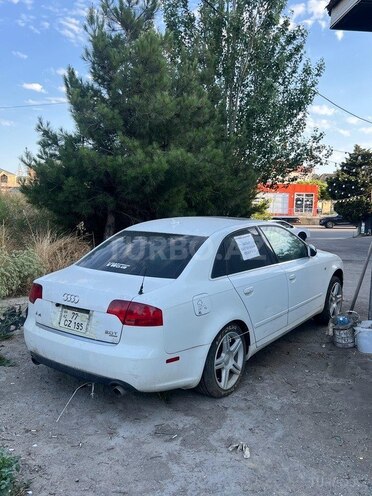 Audi A4-2