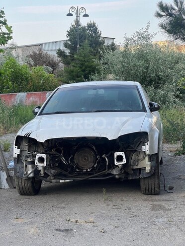 Audi A4-4