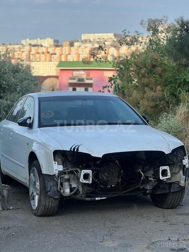 Audi A4-1