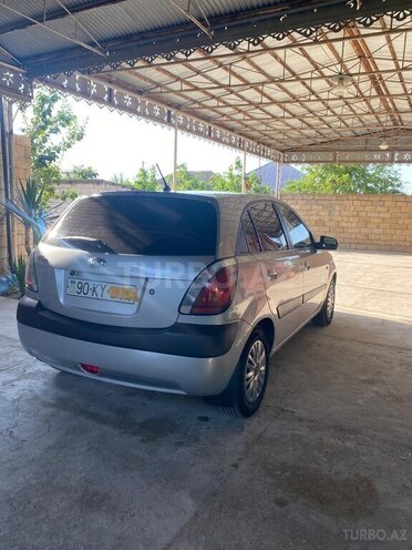 Kia Rio-3