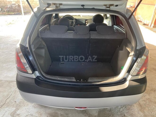 Kia Rio-11
