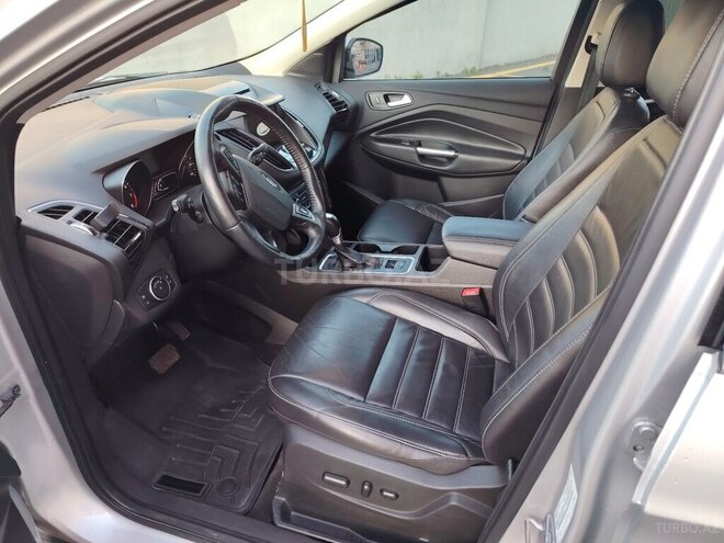 Ford Escape-9