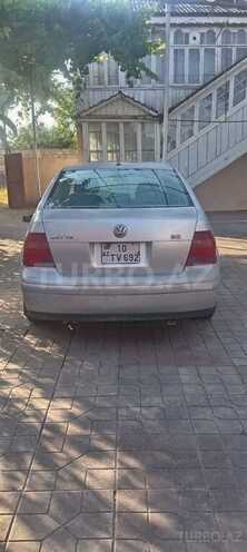Volkswagen Jetta-2